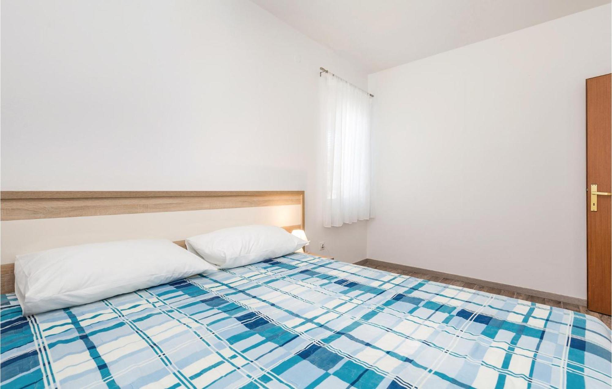 Lovely Apartment In Mandre With Wifi Kültér fotó